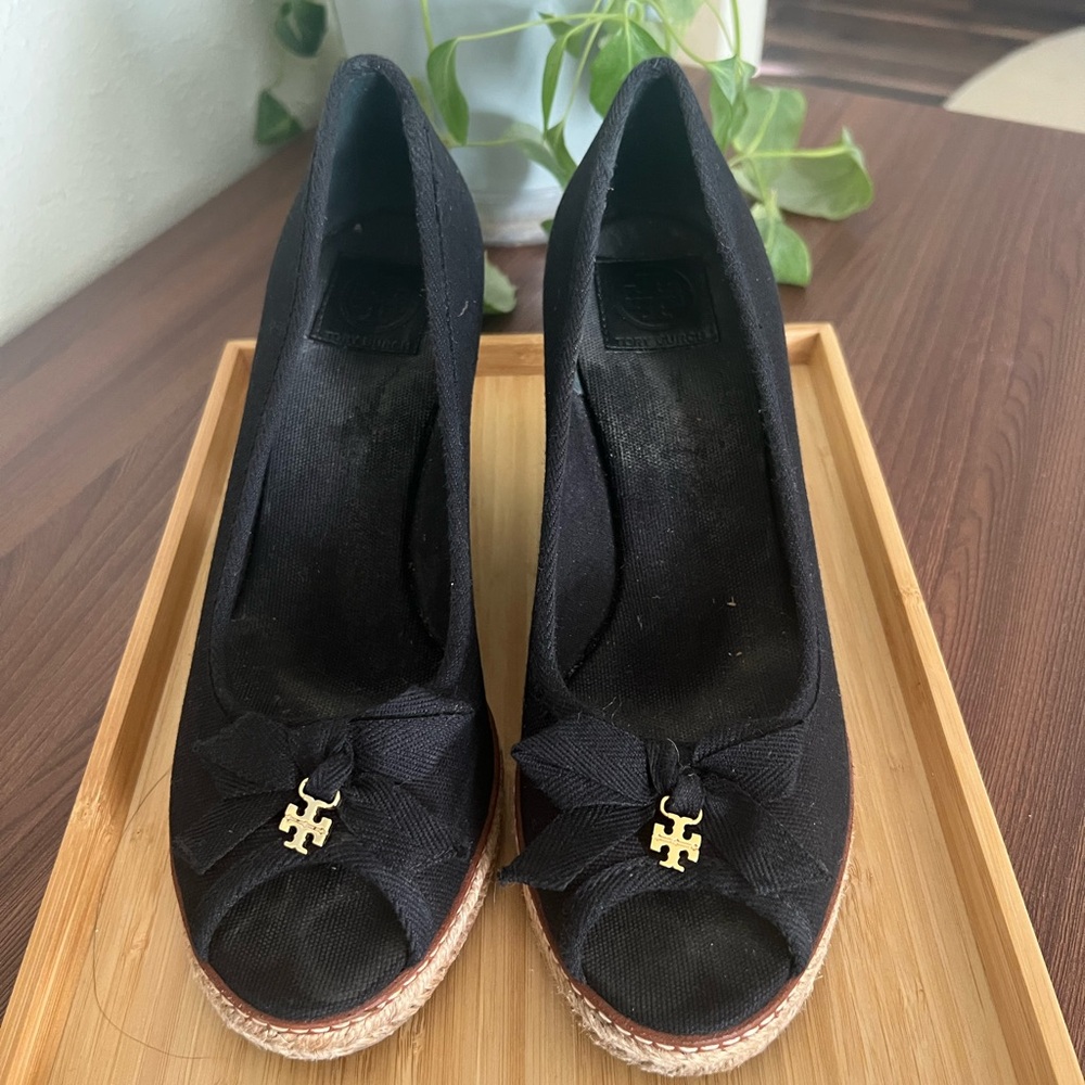 Tory Burch “Jackie” Espadrilles Wedge Peep Toe Black Canvas Women's 9